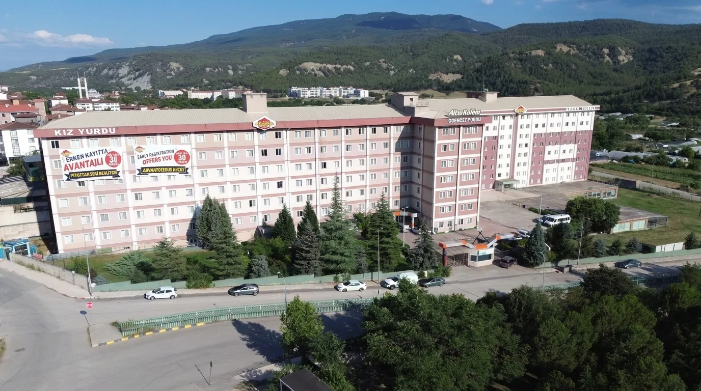 AltınKalem kız öğrenci yurdu binası, Karabük Üniversitesi karşısı